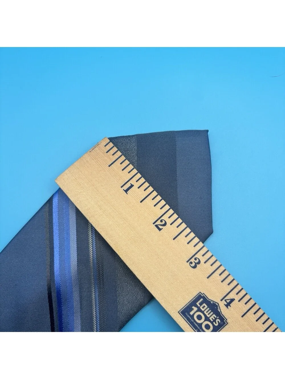Calvin Klein Men's 100% Silk Necktie Tie Gray, Black and Blue Stripes rn 121148